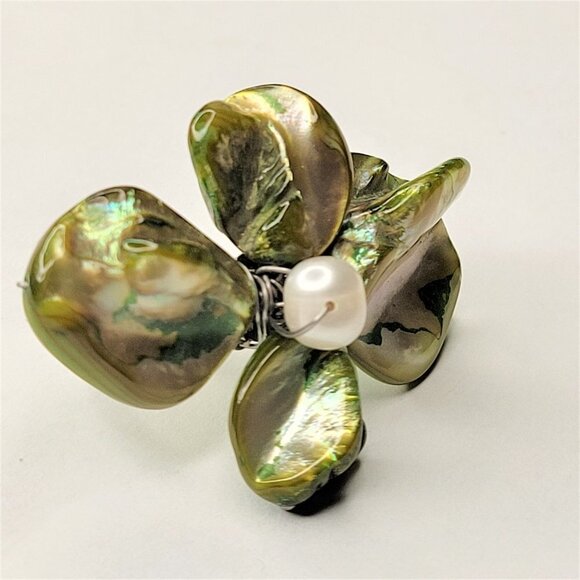 Green Shell with Freshwater Pearl Bead Asymmetric Flower Adjustable Ring - Picture 12 of 16